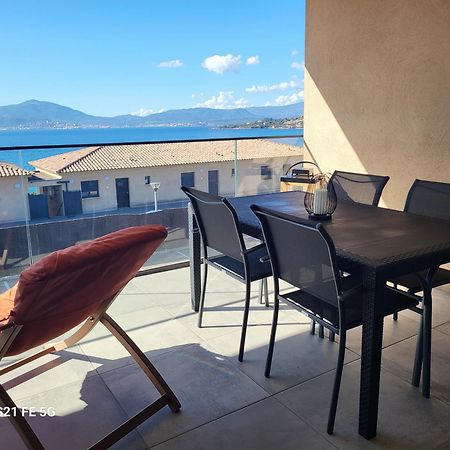Appartement De Standing Bord De Mer Pietrosella Bagian luar foto